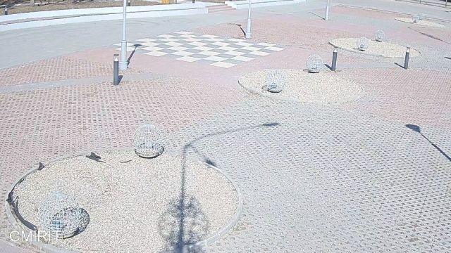 Youth Square in Cherepovets city, Russia (cam #3)