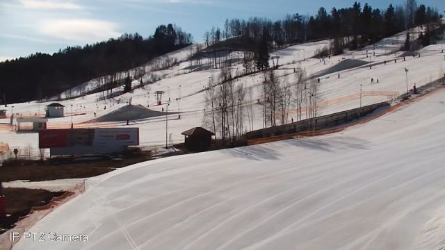 Zolotaya Dolina mountain resort in Korobitsyno village, Russia (cam #3)