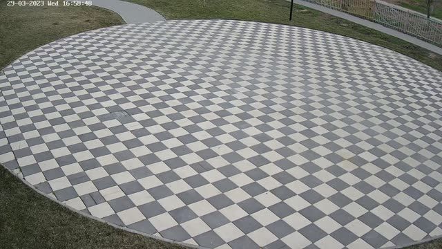 Walking area in the park Akhtubinsk city, Russia (cam #2)