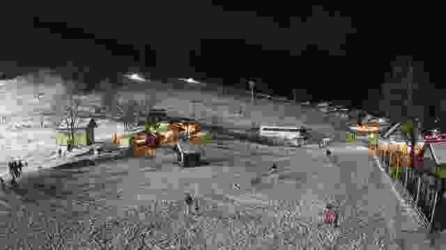 Ski slope Mojca on Kranjska Gora in Slovenia (cam #2)