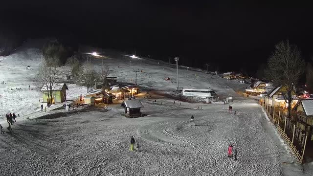 Ski slope Mojca on Kranjska Gora in Slovenia (cam #2)